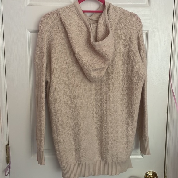 Comfortable lightweight hoodie - Picture 2 of 2